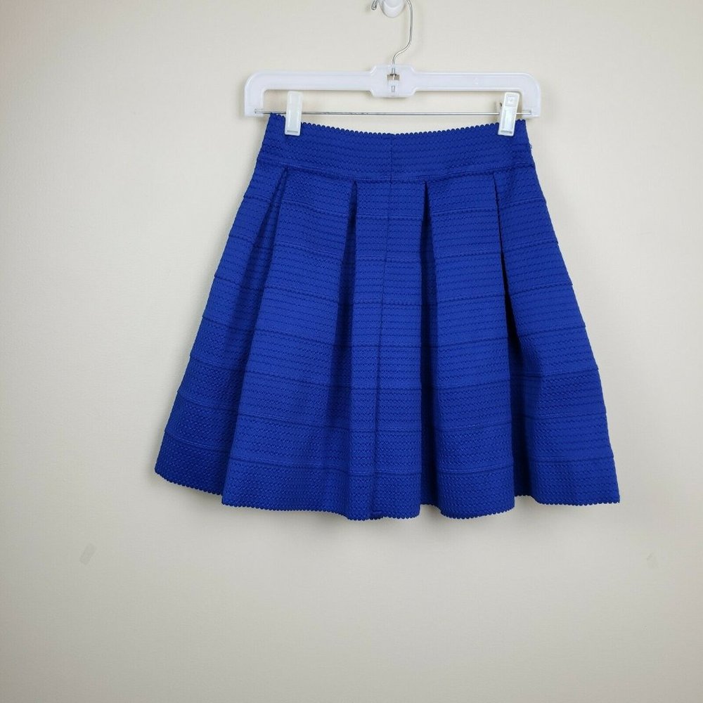 SOLDExpress Blue Pleated A Line Skirt Poly/Rubber - Picture 3 of 5